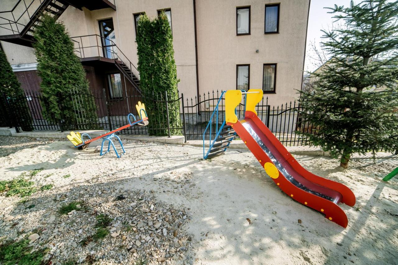 Hotel Solomiya Truszkavec Kültér fotó